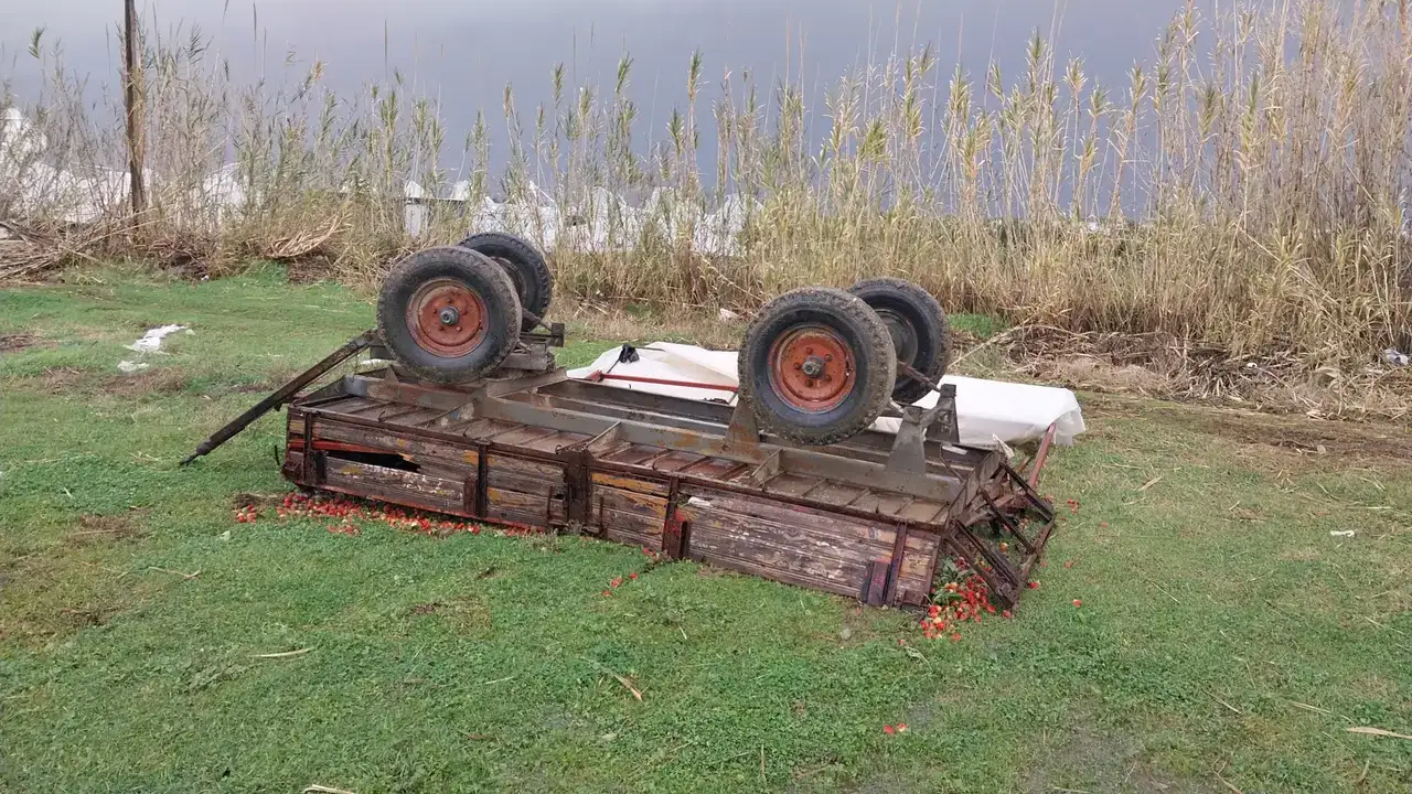 Manavgat’ın 3 Mahallesinde Hortum Felaketi: 1 Yaralı 9